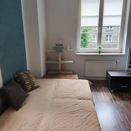 Przy Fontannie Neptuna Apartmán