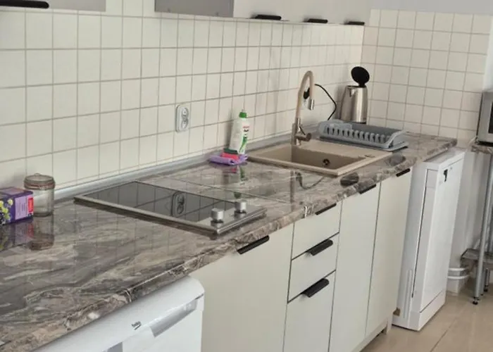 Apartment Przy Fontannie Neptuna *