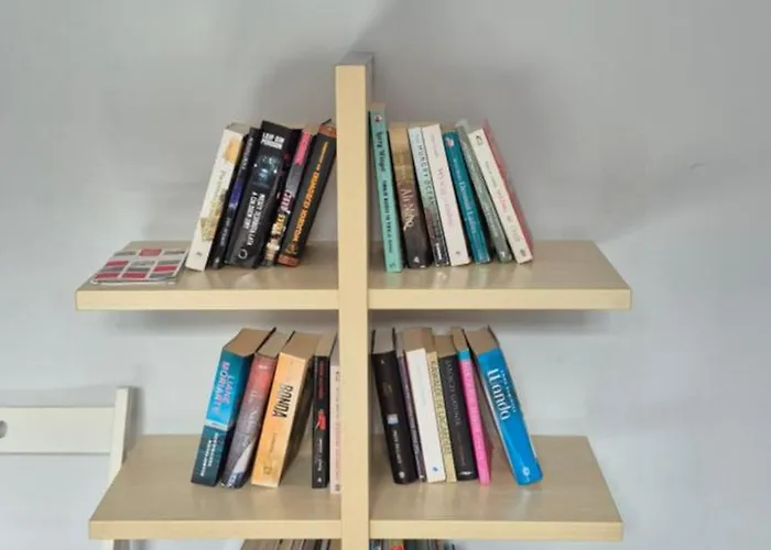 Przy Fontannie Neptuna *